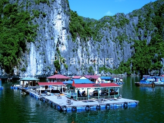 C-0018, Ha-Long-Bay-3